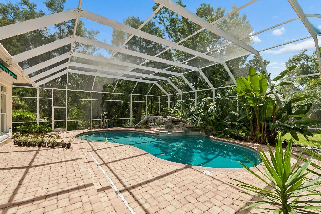 LAUREL OAK ESTATES SEC 03 - Residential