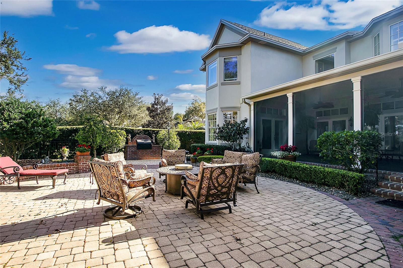 RIVER OAKS - Residential