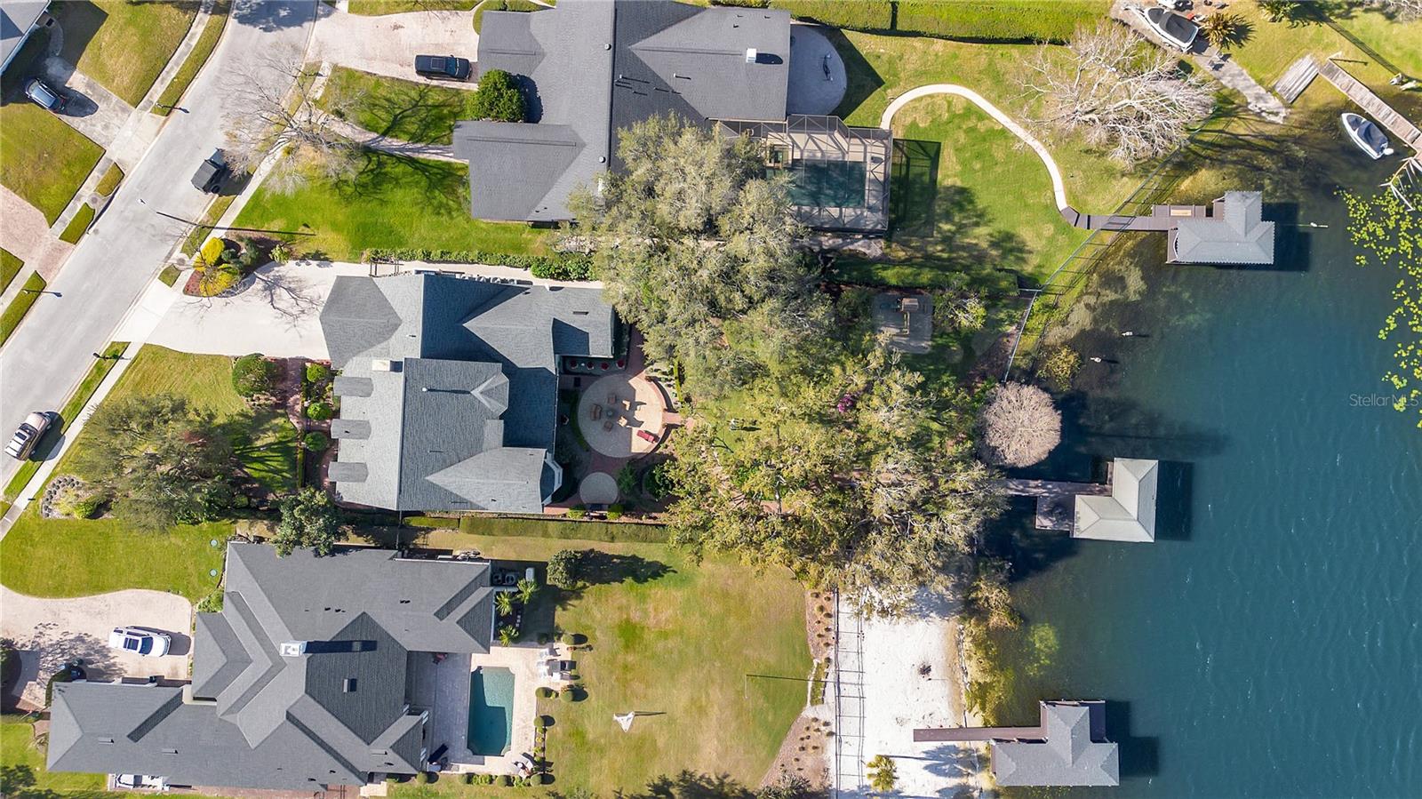 RIVER OAKS - Residential