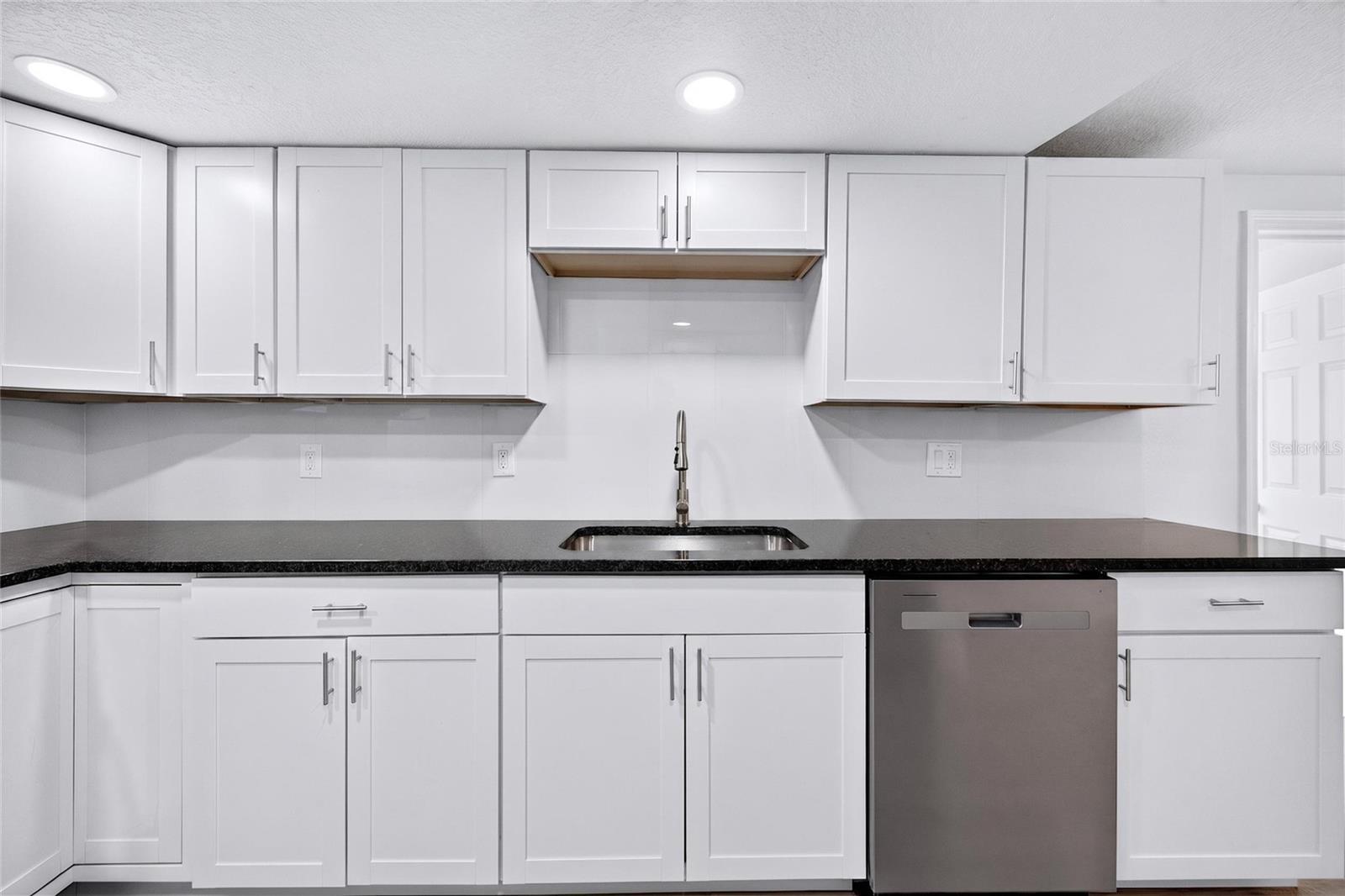 BAY PARK ESTATES - Residential