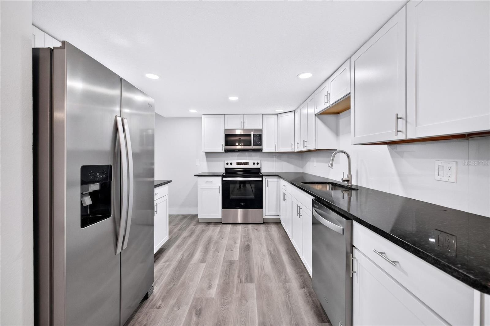 BAY PARK ESTATES - Residential