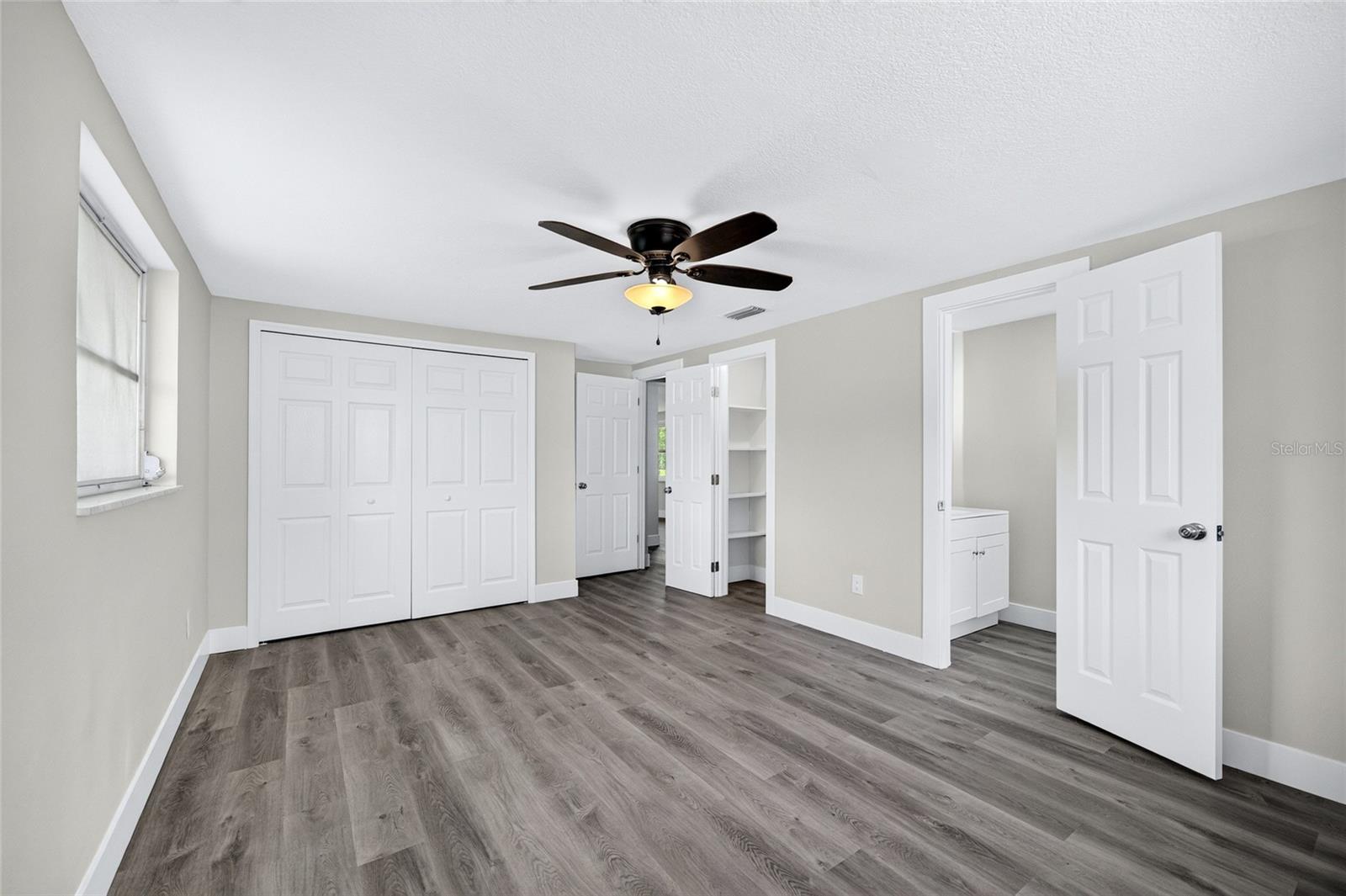 BAY PARK ESTATES - Residential