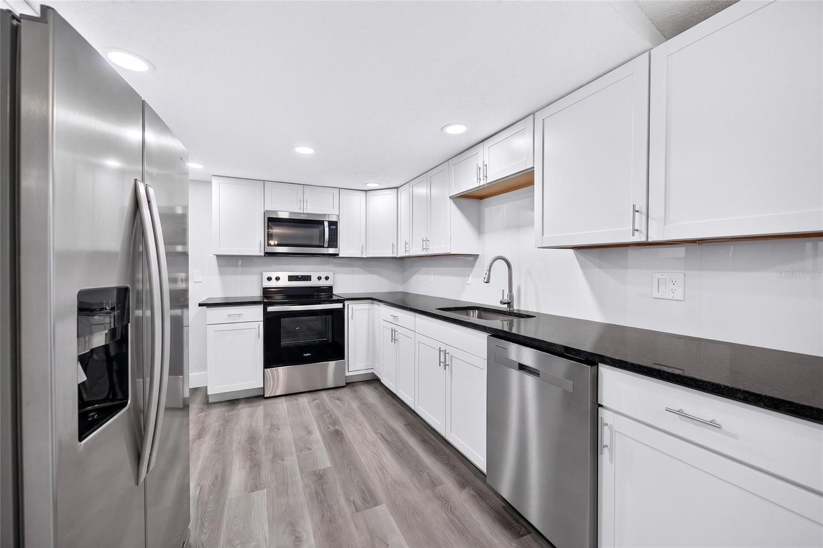 BAY PARK ESTATES - Residential