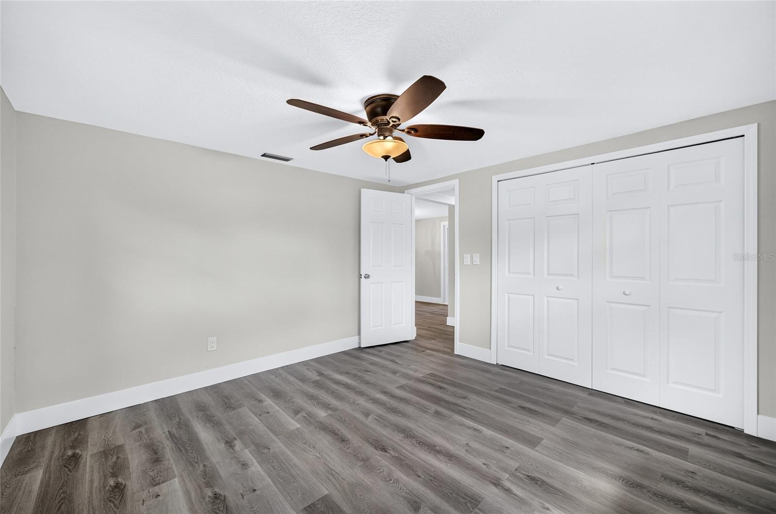 BAY PARK ESTATES - Residential