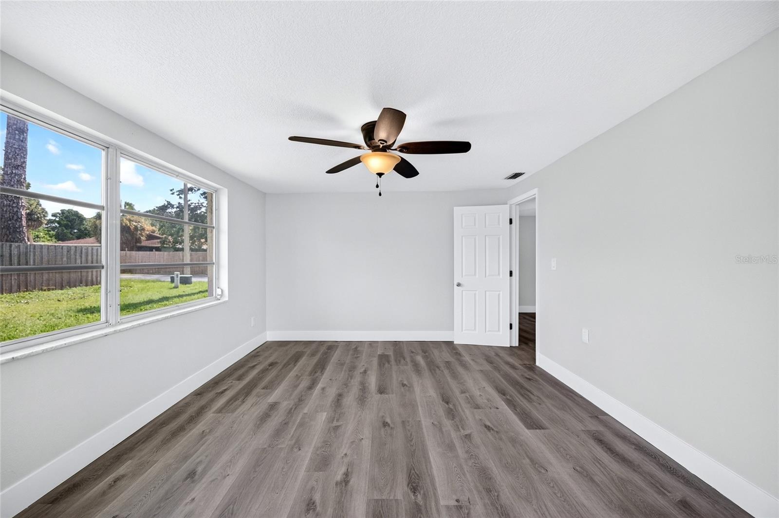 BAY PARK ESTATES - Residential