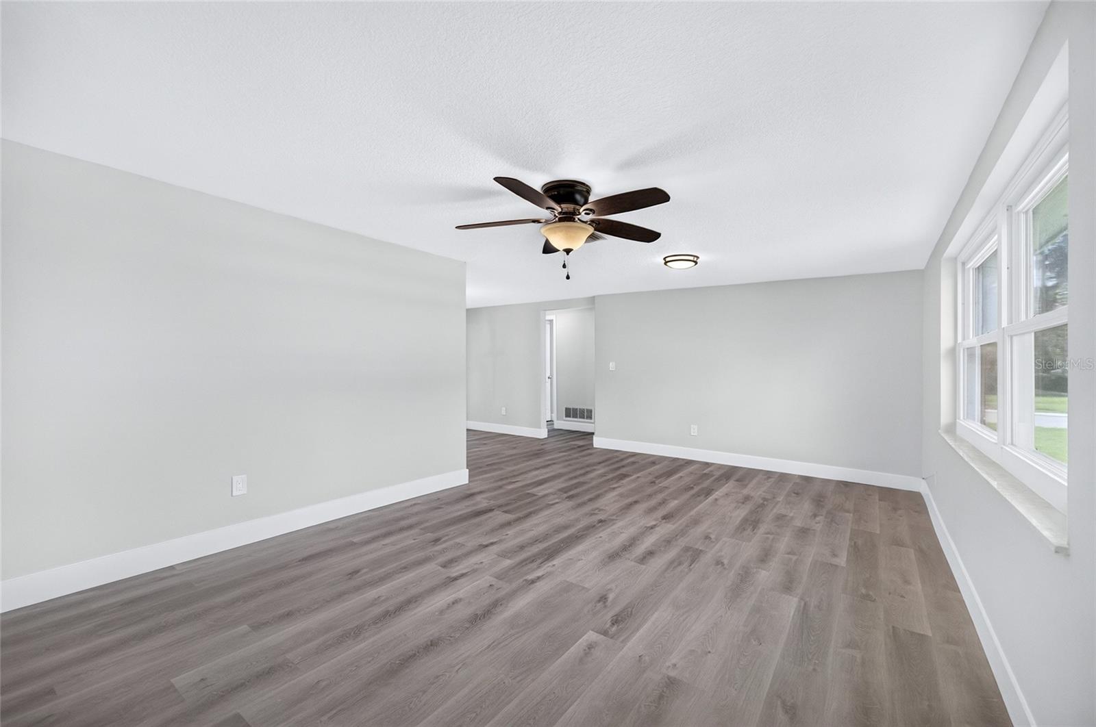 BAY PARK ESTATES - Residential