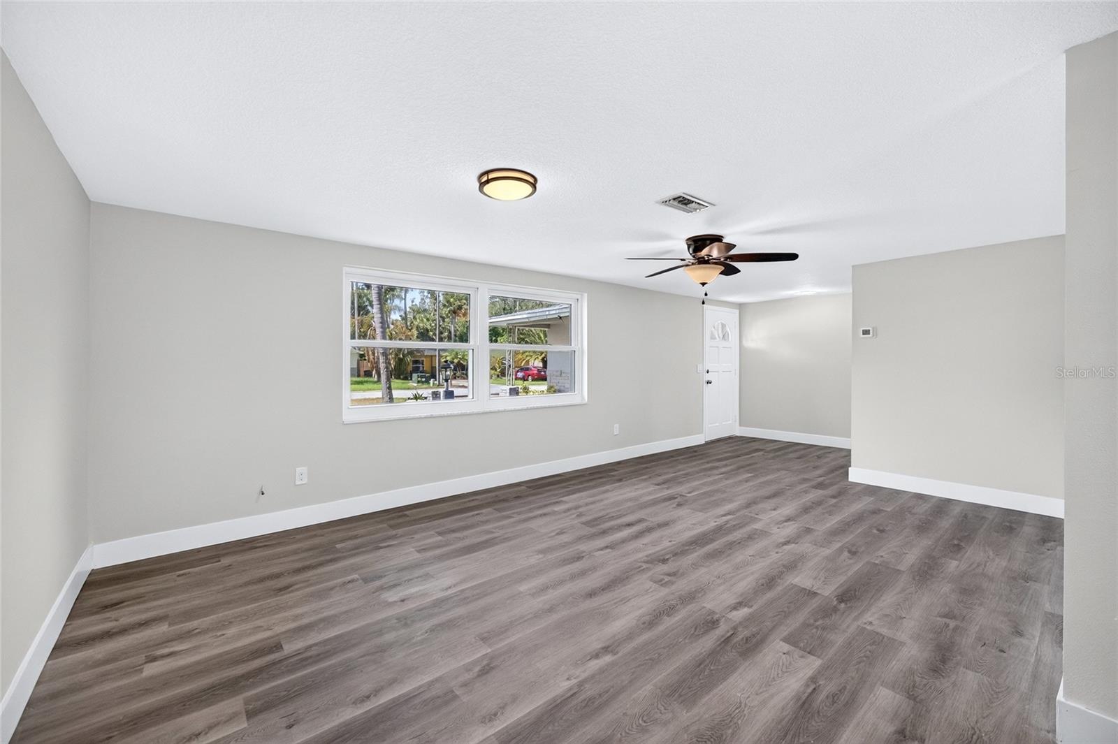 BAY PARK ESTATES - Residential