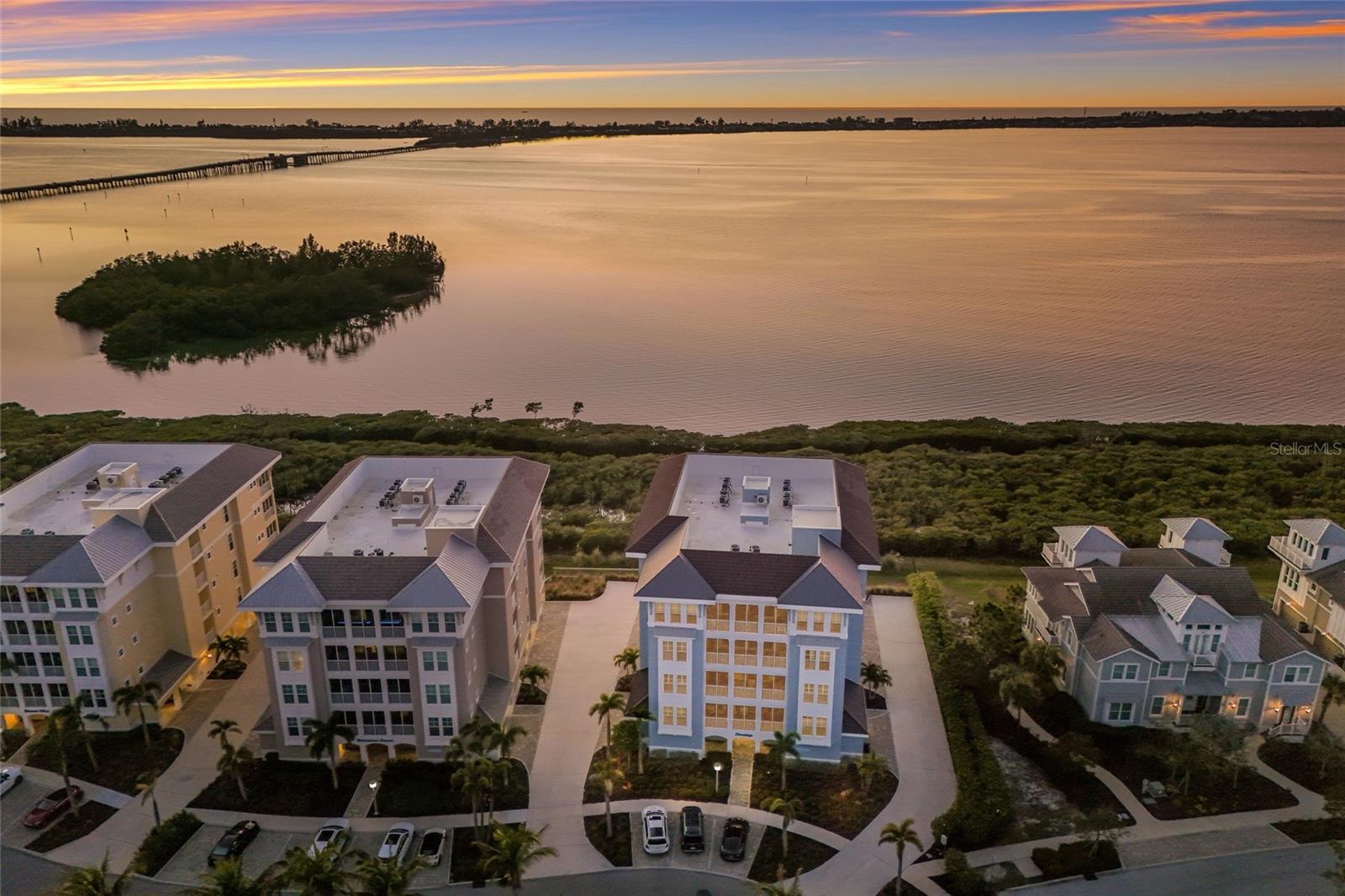 MARINA WALK ON ONE PARTICULAR HARBOUR 2 - Residential