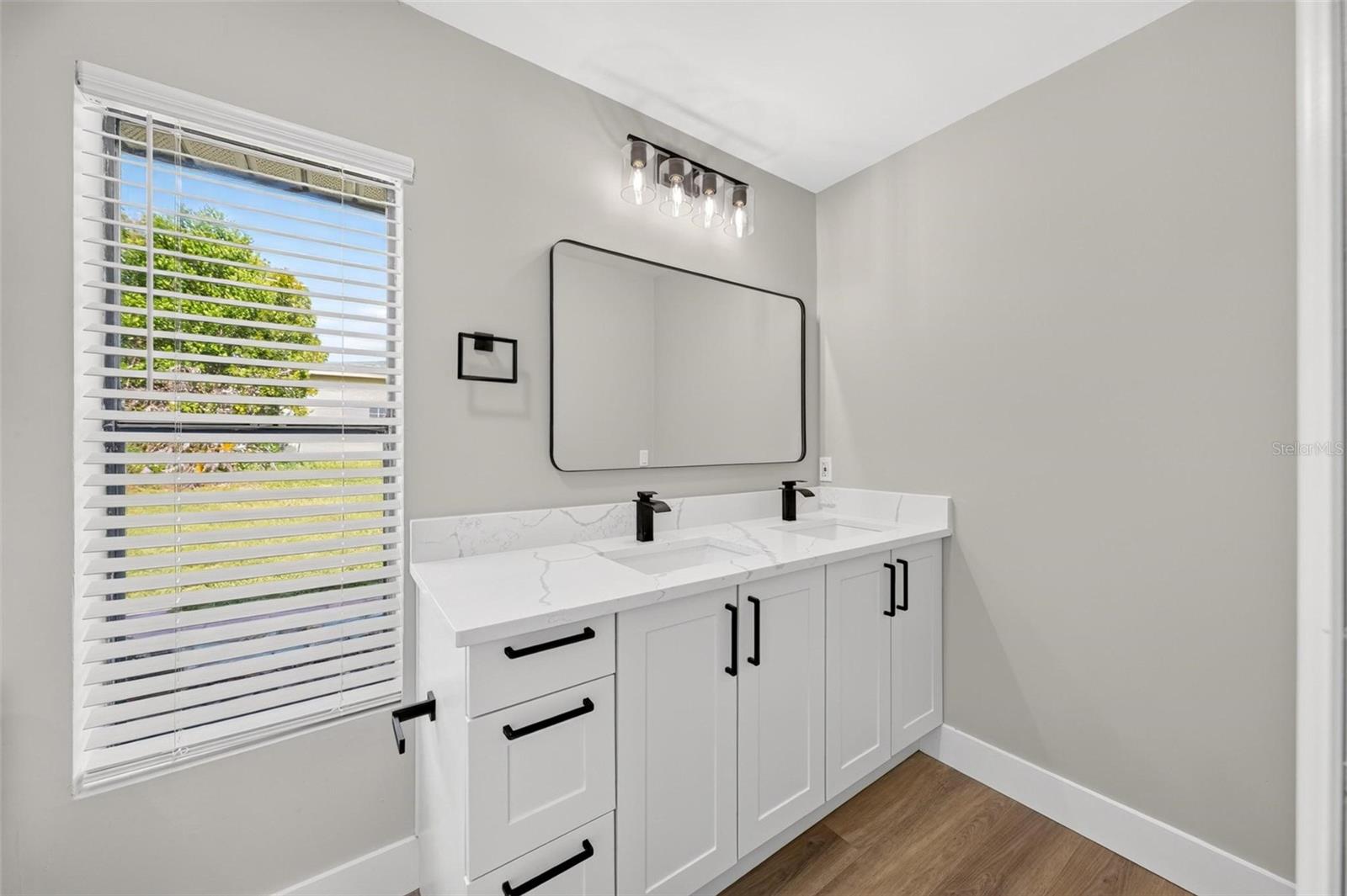 DELTONA LAKES UNIT 75 - Residential