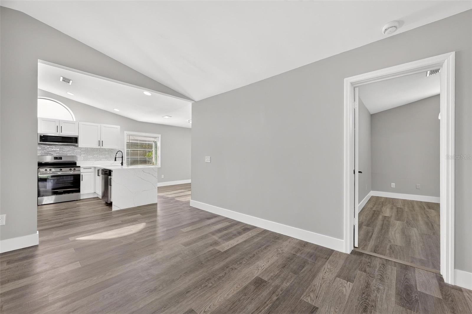 DELTONA LAKES UNIT 75 - Residential