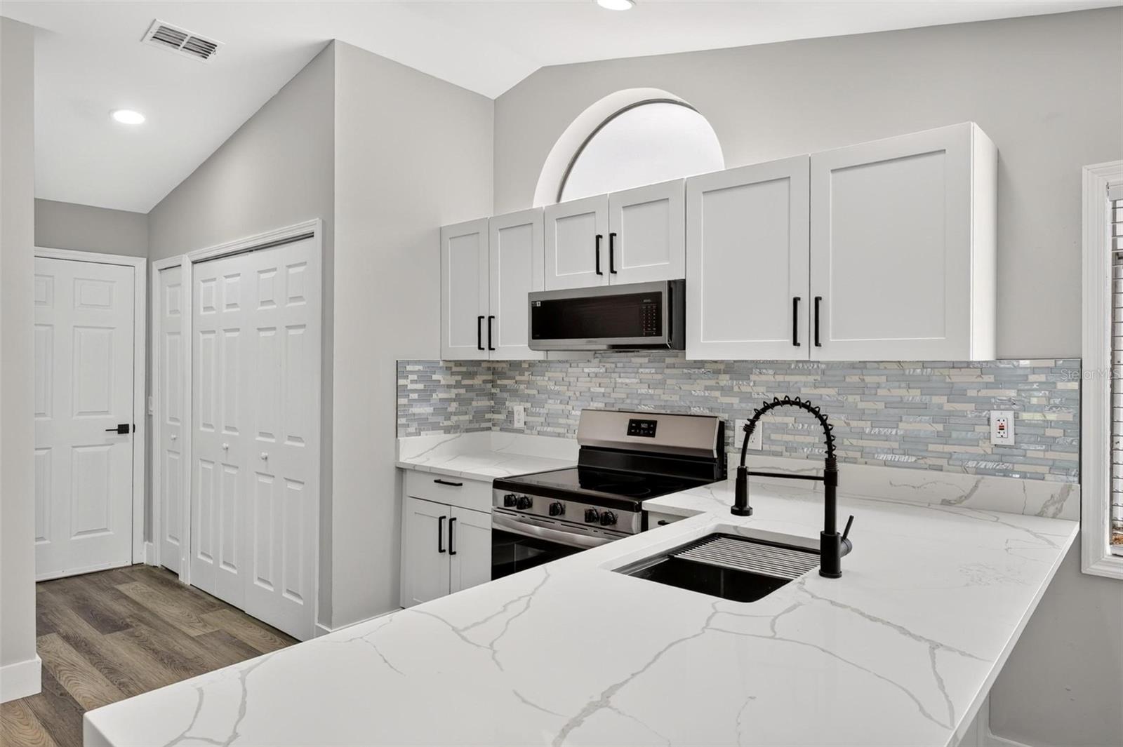 DELTONA LAKES UNIT 75 - Residential