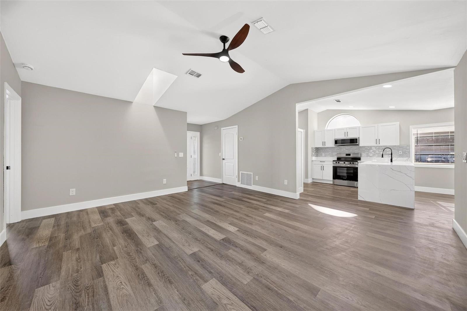 DELTONA LAKES UNIT 75 - Residential