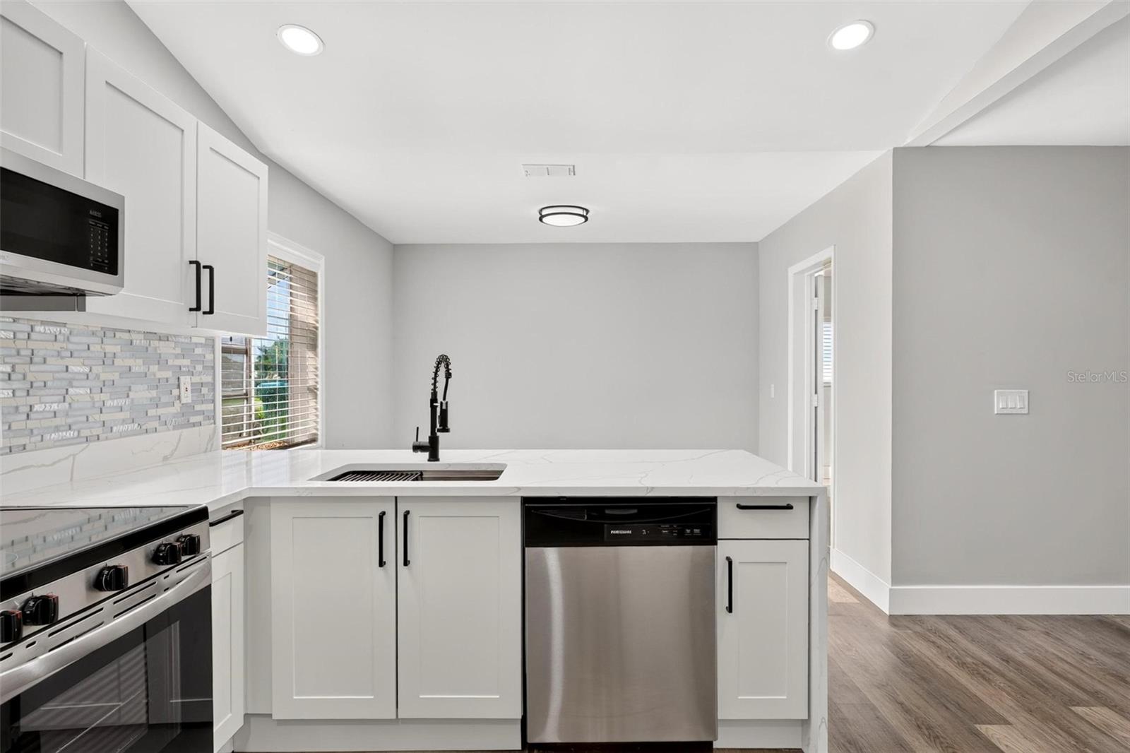 DELTONA LAKES UNIT 75 - Residential