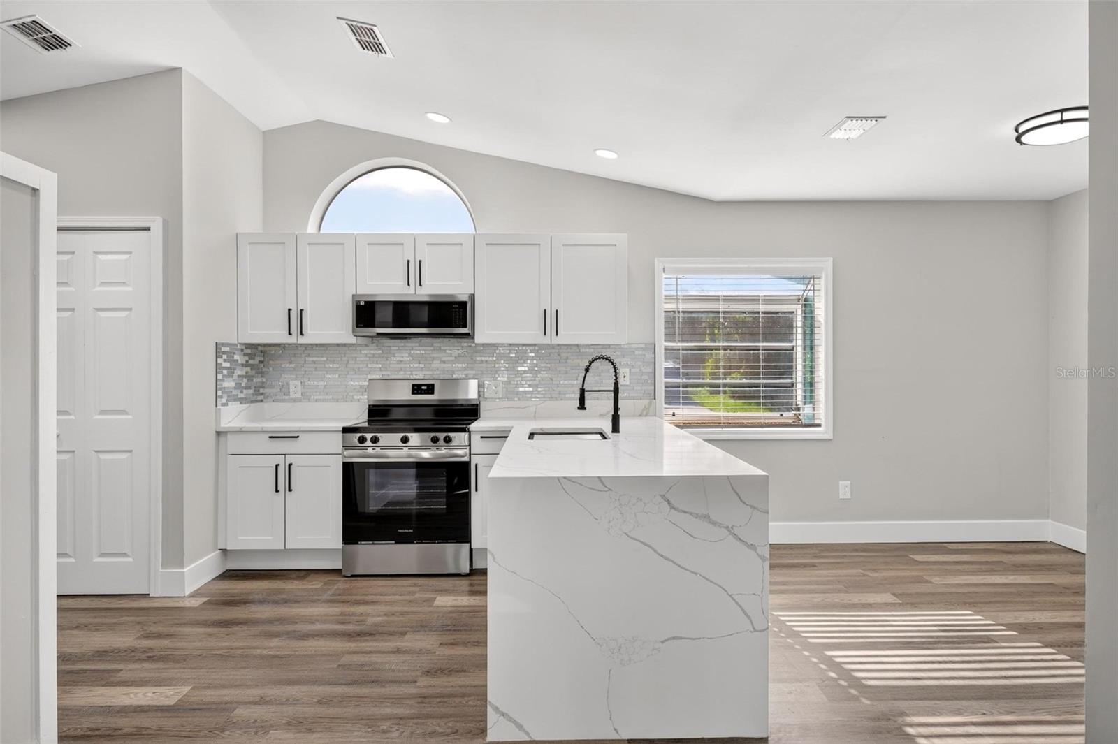 DELTONA LAKES UNIT 75 - Residential