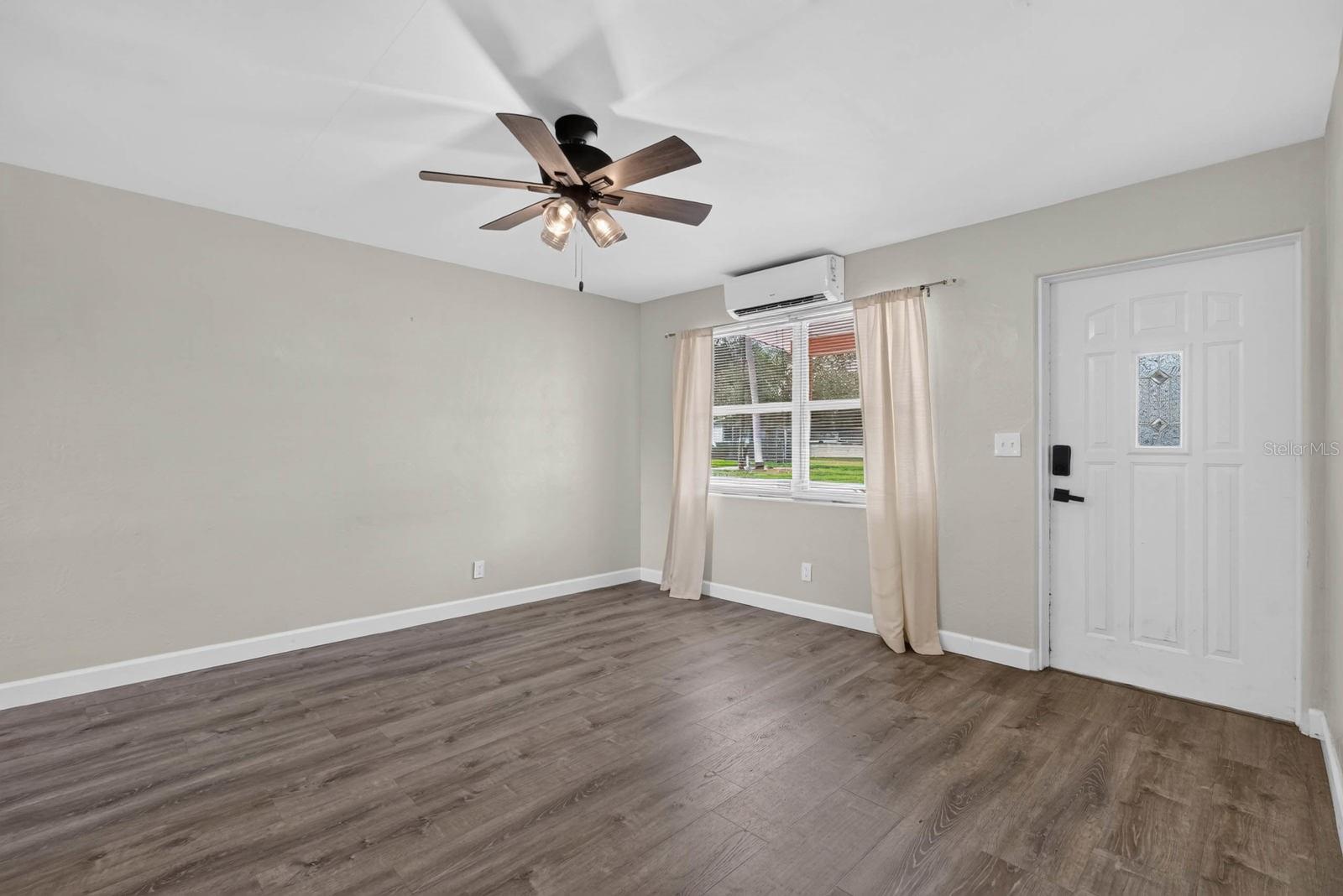 ROGERS PARK MELROSE ORMOND MB 19 PG 74 PER OR - Residential