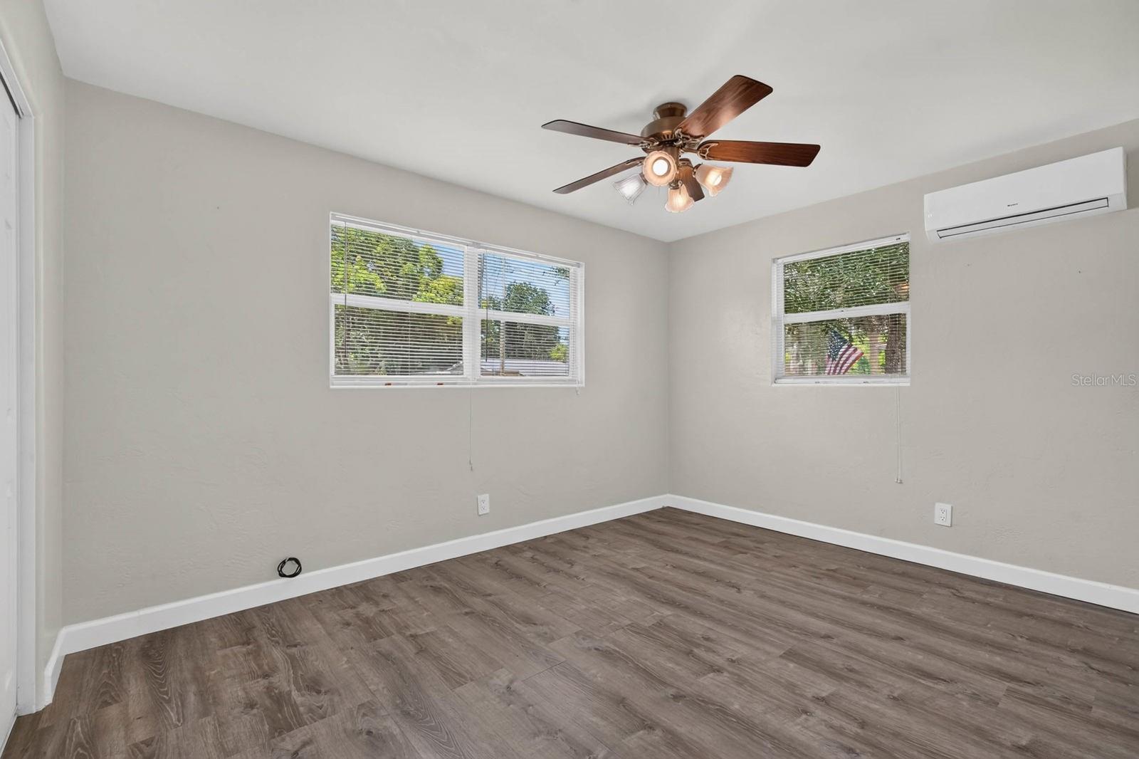 ROGERS PARK MELROSE ORMOND MB 19 PG 74 PER OR - Residential