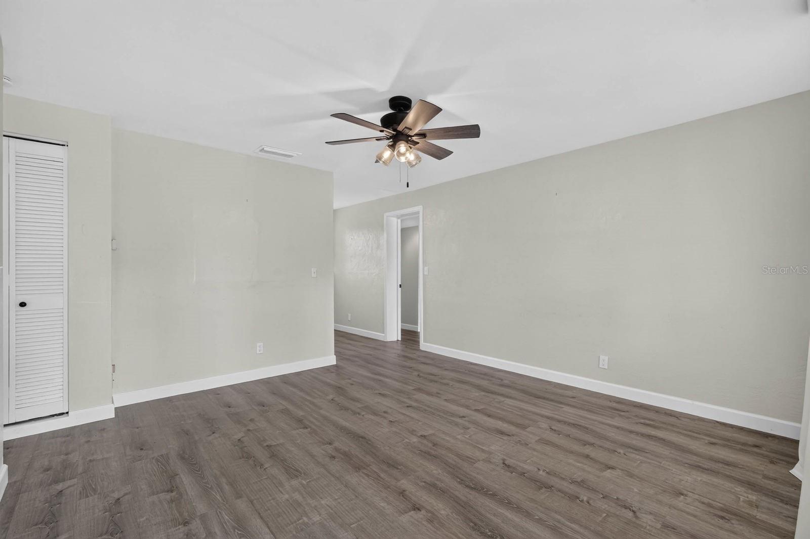 ROGERS PARK MELROSE ORMOND MB 19 PG 74 PER OR - Residential