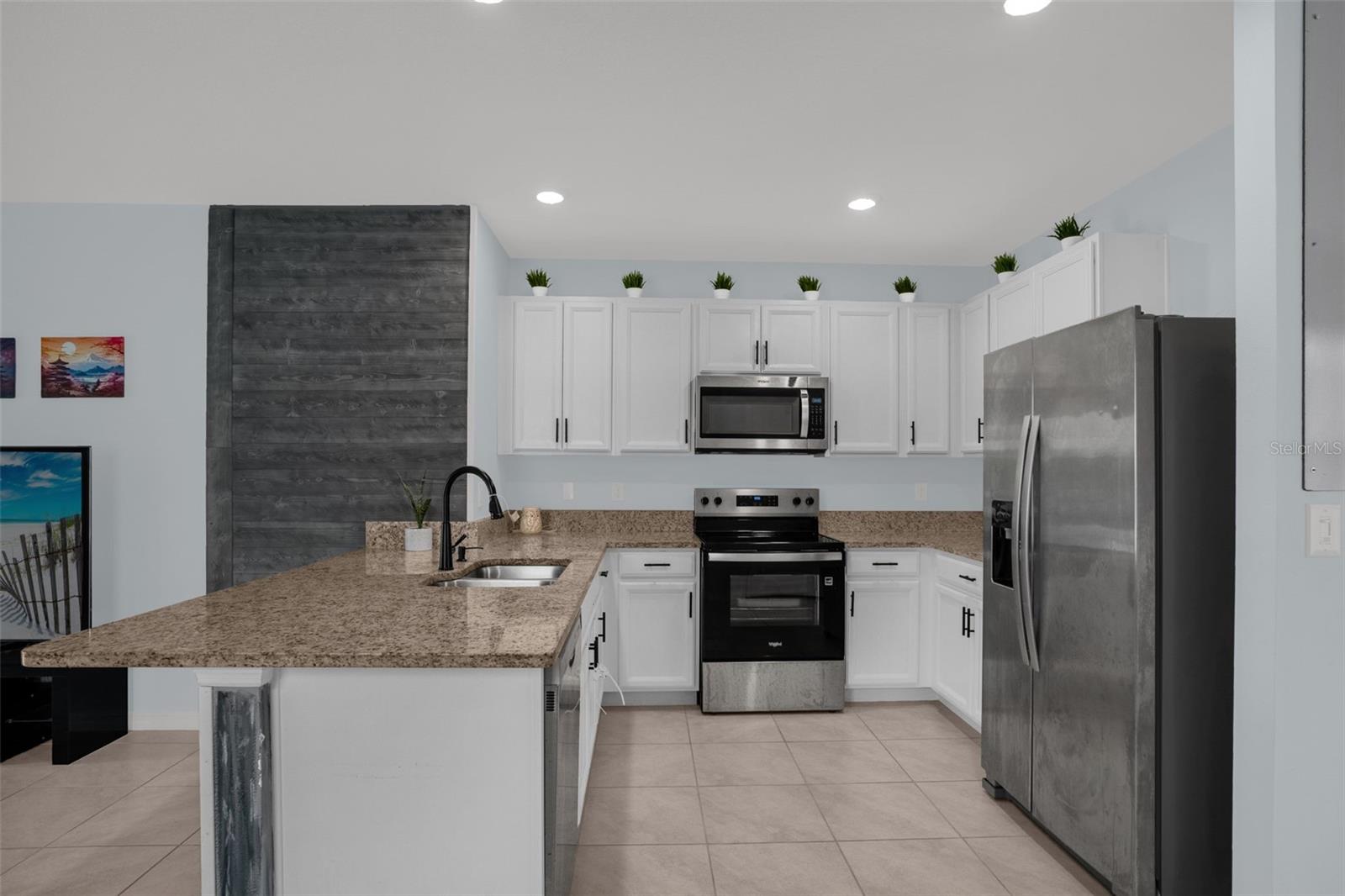 VICTORIA OAKS PH A - Residential