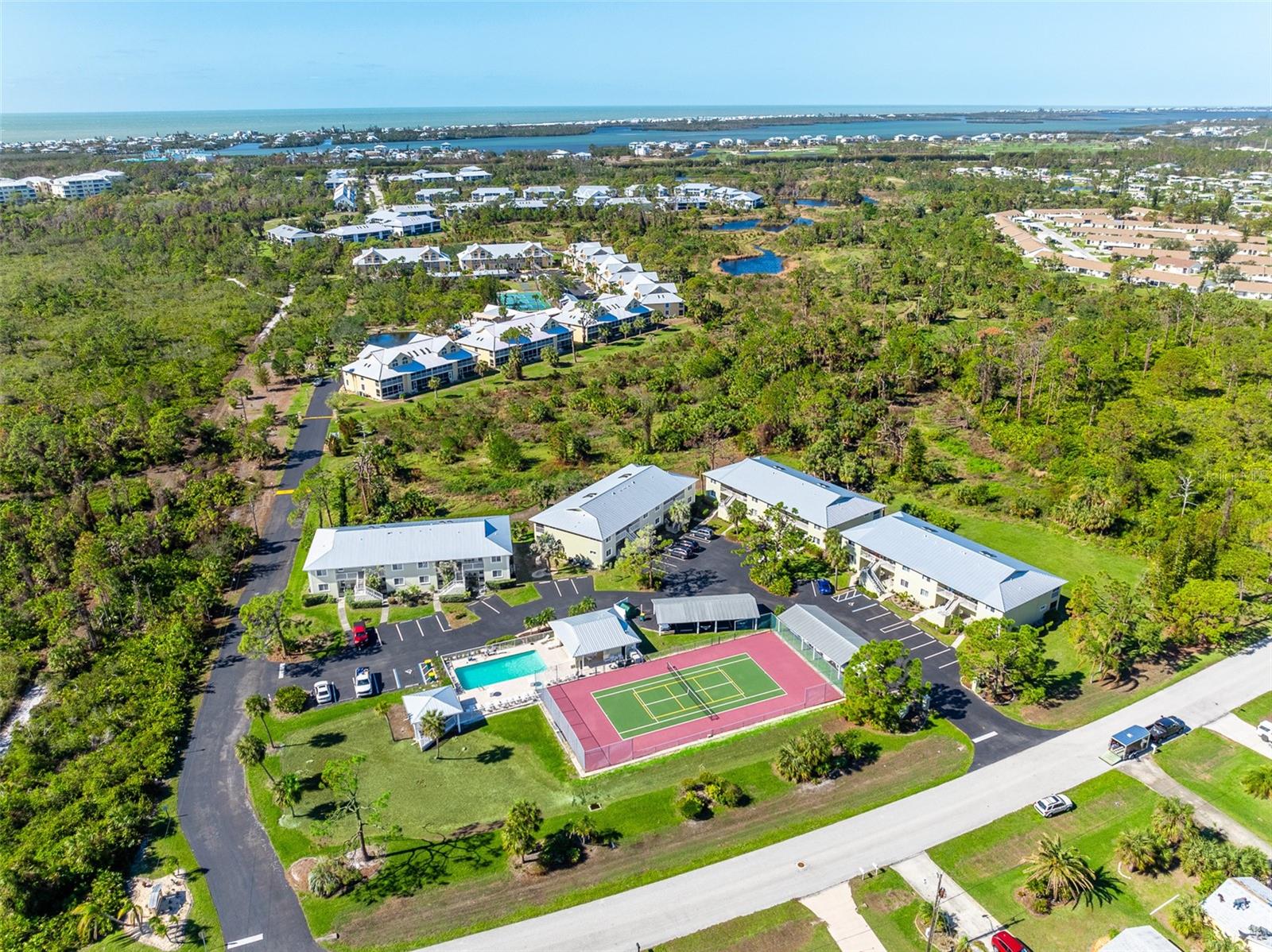 GOLDEN TEE PH 01 BLDG 14 - Residential