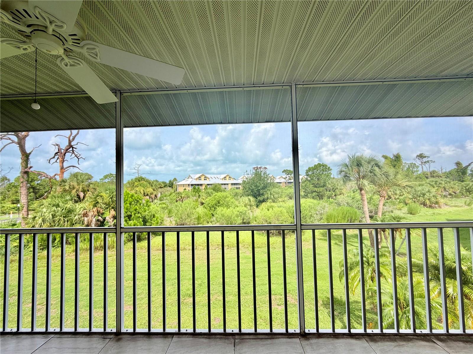 GOLDEN TEE PH 01 BLDG 14 - Residential