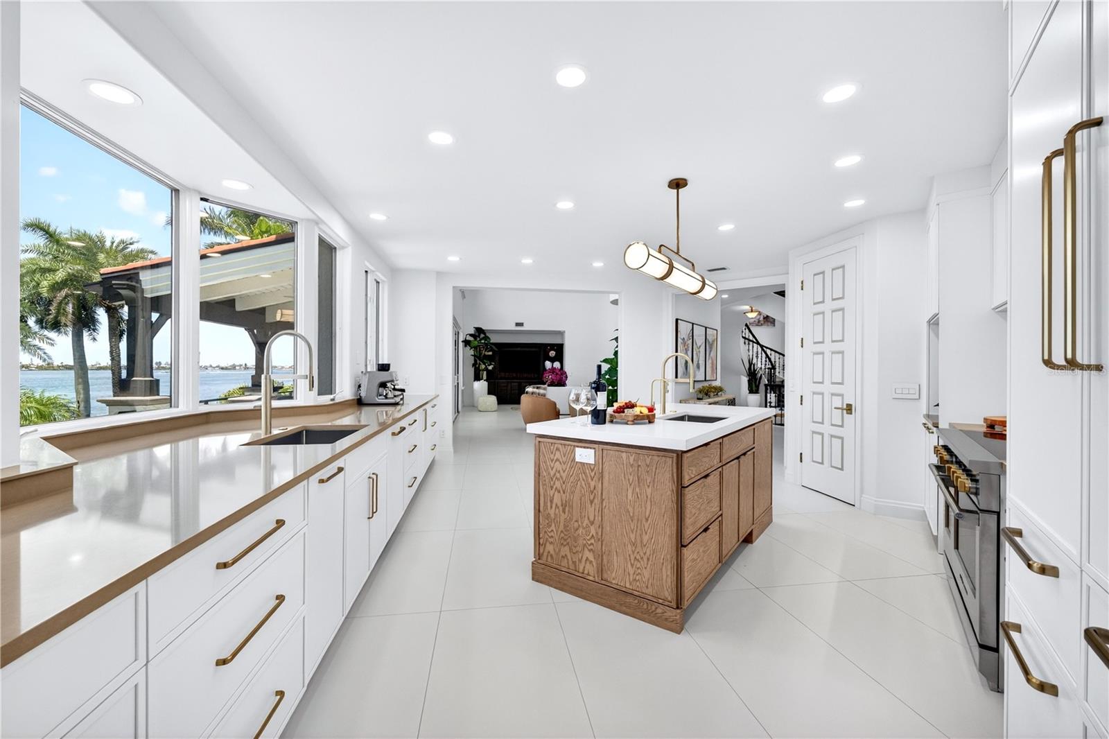 SUNSET HARBOR - Residential