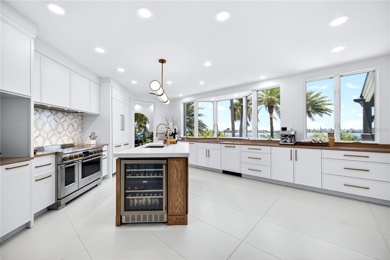 SUNSET HARBOR - Residential