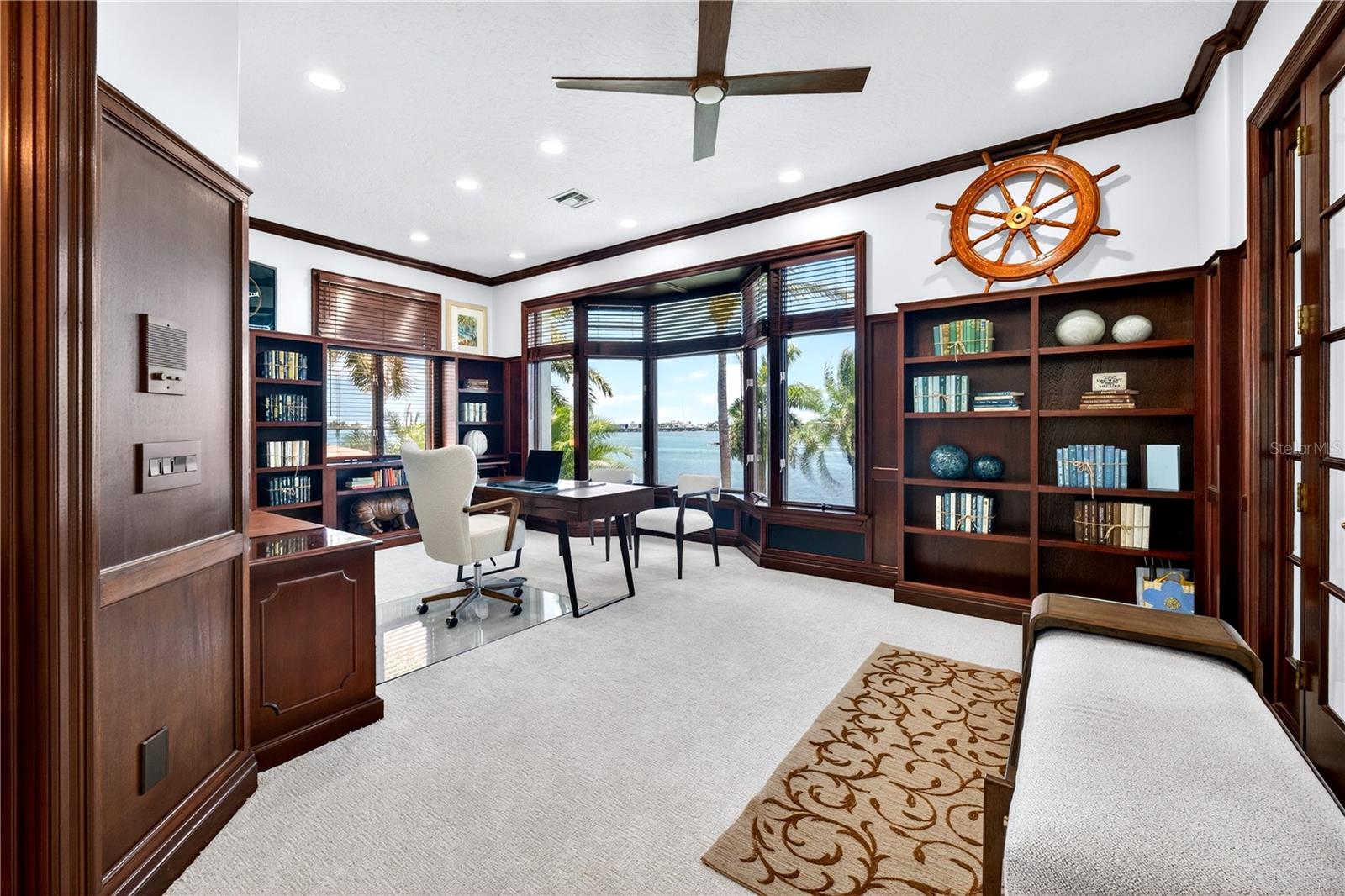 SUNSET HARBOR - Residential