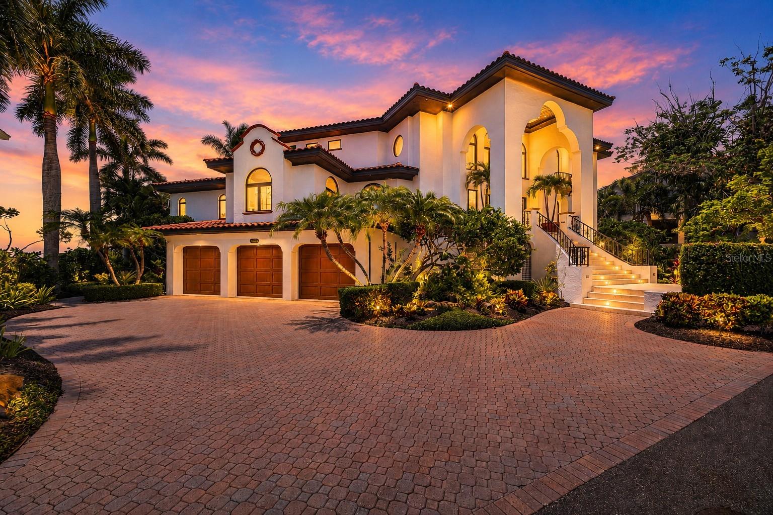 SUNSET HARBOR - Residential