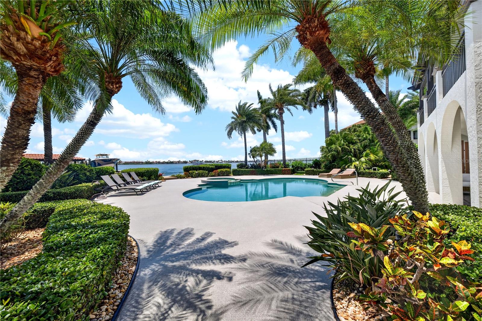 SUNSET HARBOR - Residential