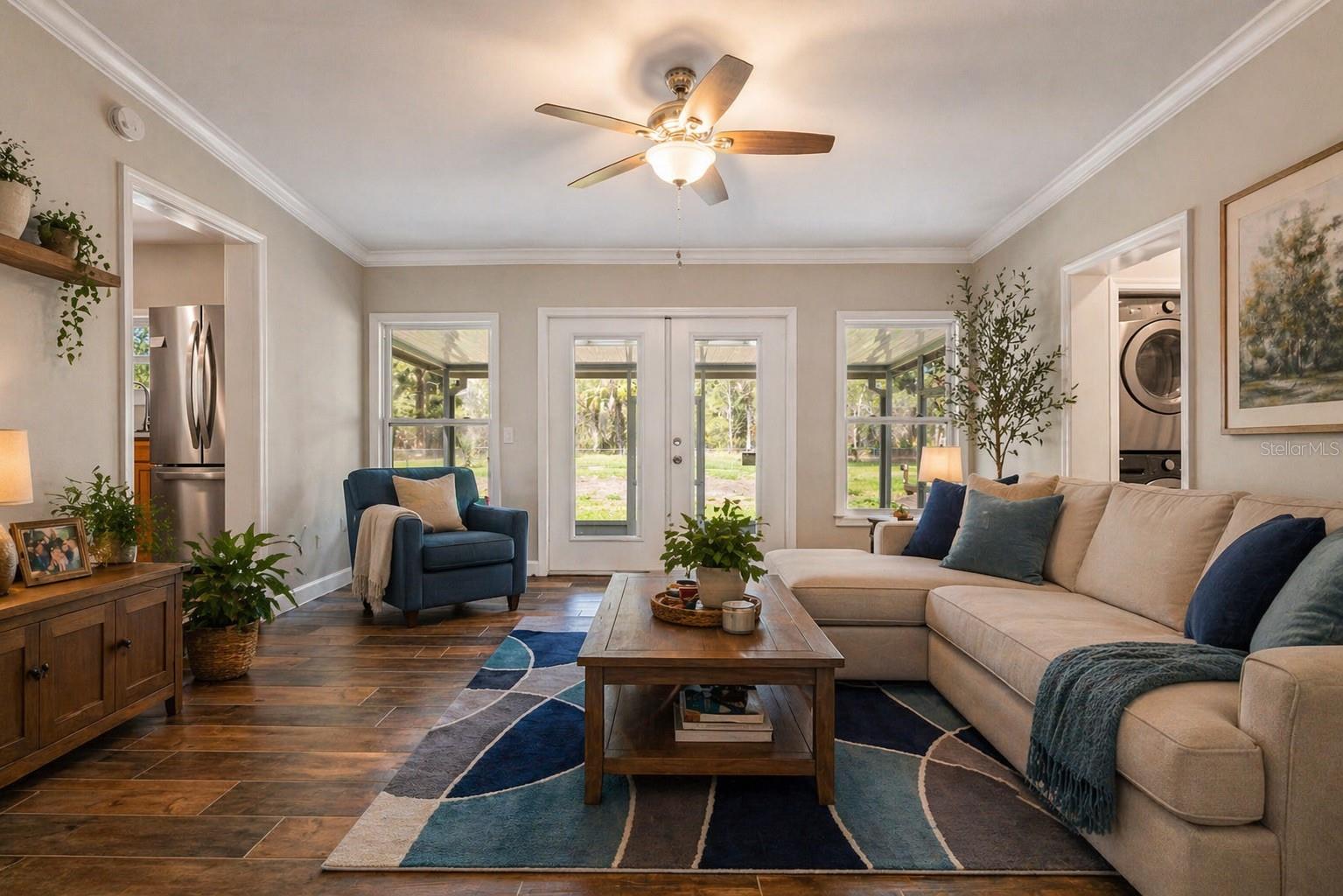 SUNNY SHORES - Residential