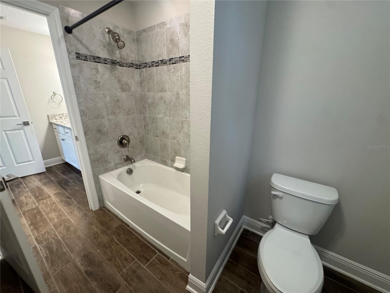 K-BAR RANCH-PCL F - Residential Lease