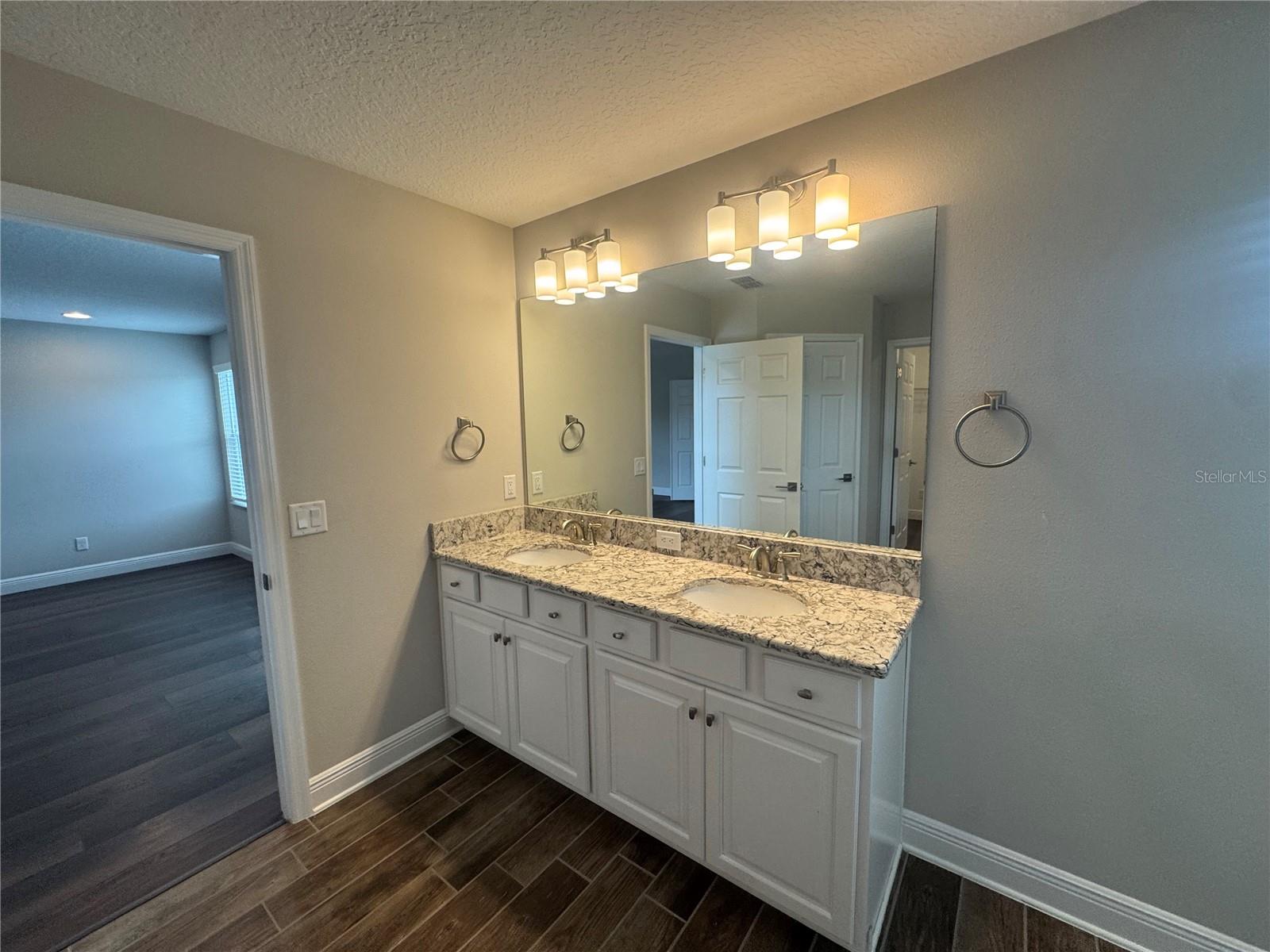 K-BAR RANCH-PCL F - Residential Lease