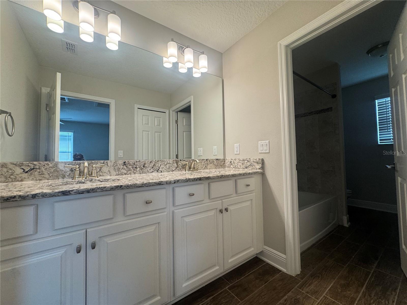 K-BAR RANCH-PCL F - Residential Lease