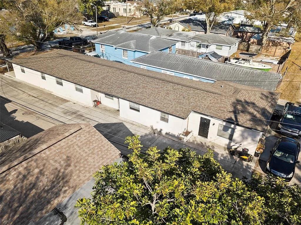 Unit A and B
Beautiful 3-Bedroom Apartment 
Freshly painted 3-bedroom apartment in a desirable neighborhood featuring an in-unit washer and dryer, spacious layout, and convenient access to shopping, dining, parks, and transportation.
Move-In Special: Sign a lease before June 30th and receive 15 days FREE rent!
Contact us today to schedule a viewing.

Unit C
Beautiful 2-Bedroom Apartment 
Freshly painted 3-bedroom apartment in a desirable neighborhood featuring an in-unit washer and dryer, spacious layout, and convenient access to shopping, dining, parks, and transportation.
Move-In Special: Sign a lease before June 30th and receive 15 days FREE rent!