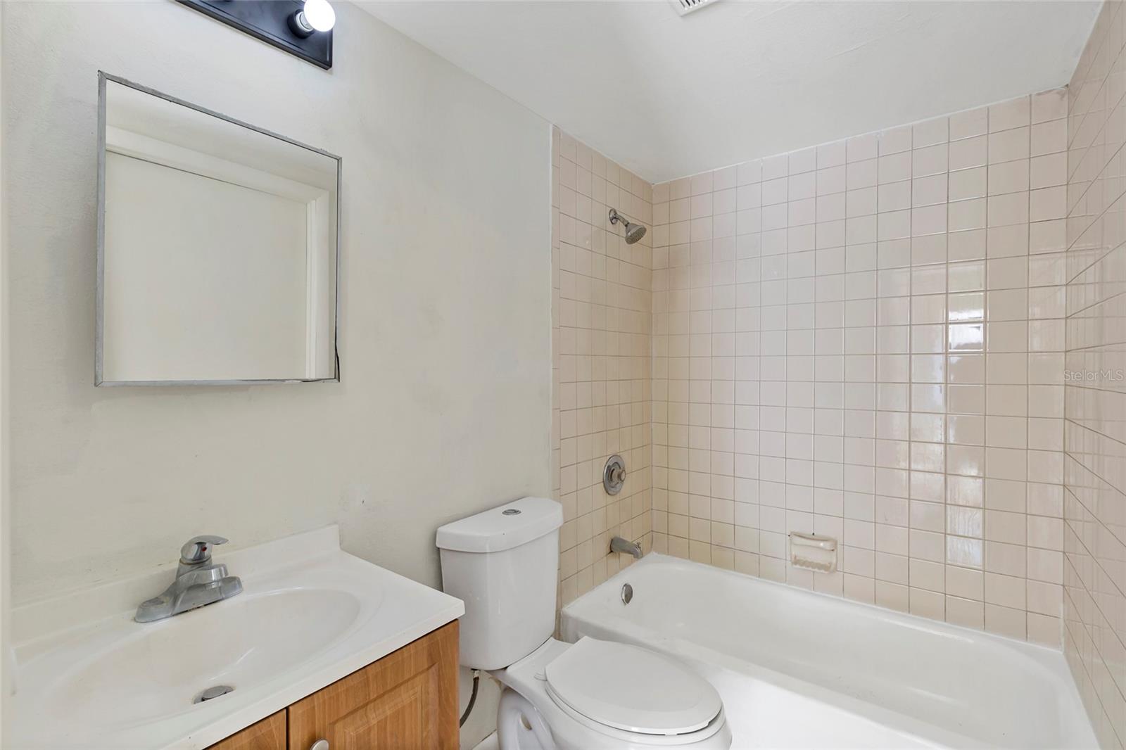 CLEAR VISTA - Residential Lease