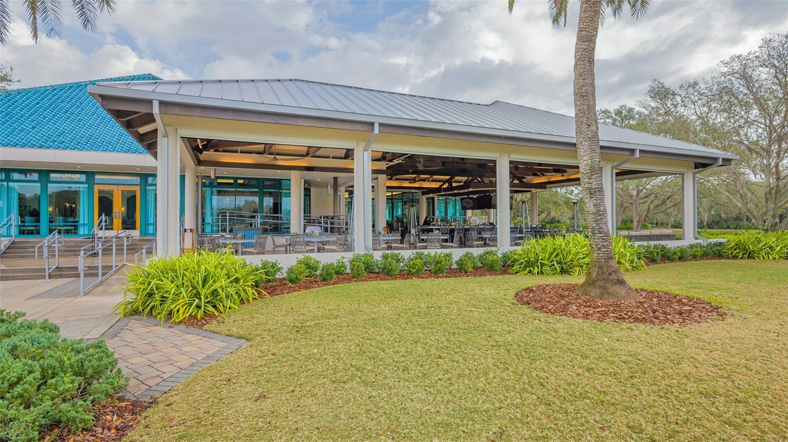 UNIVERSITY PARK COUNTRY CLUB - Residential