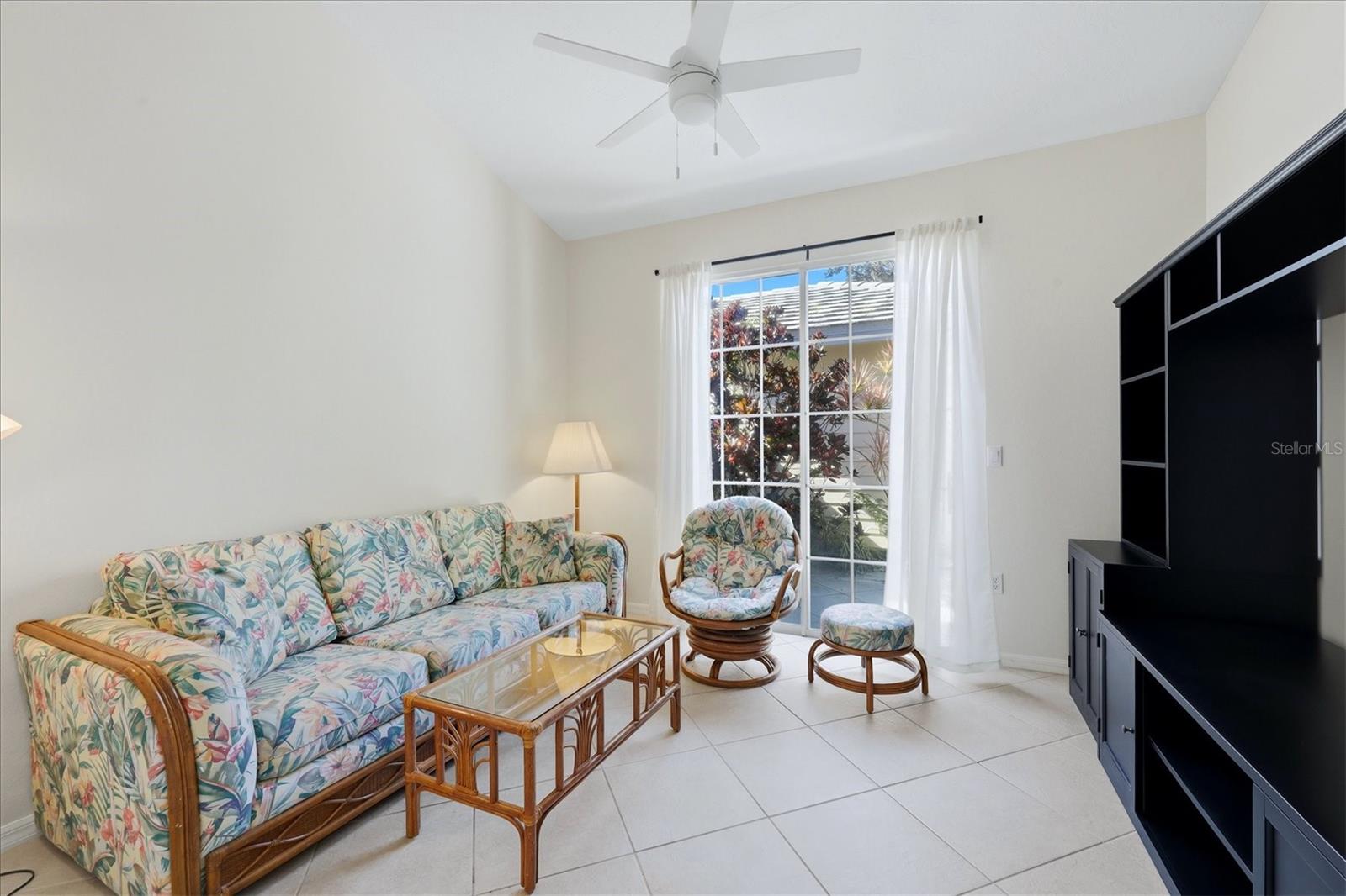 UNIVERSITY PARK COUNTRY CLUB - Residential