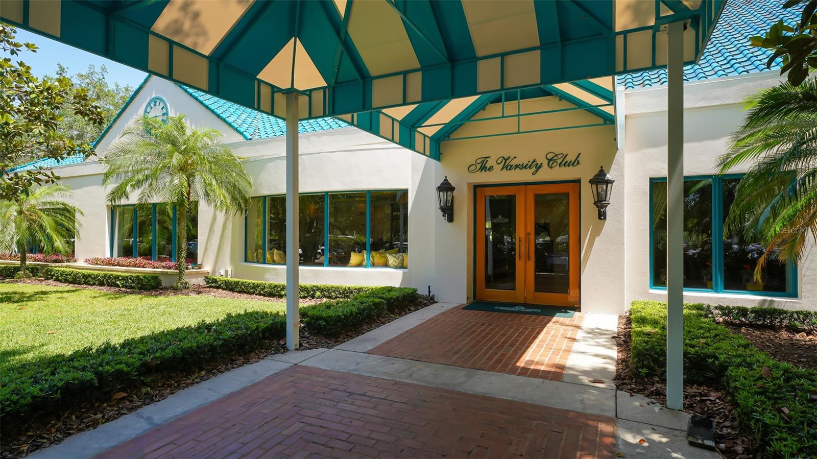 UNIVERSITY PARK COUNTRY CLUB - Residential