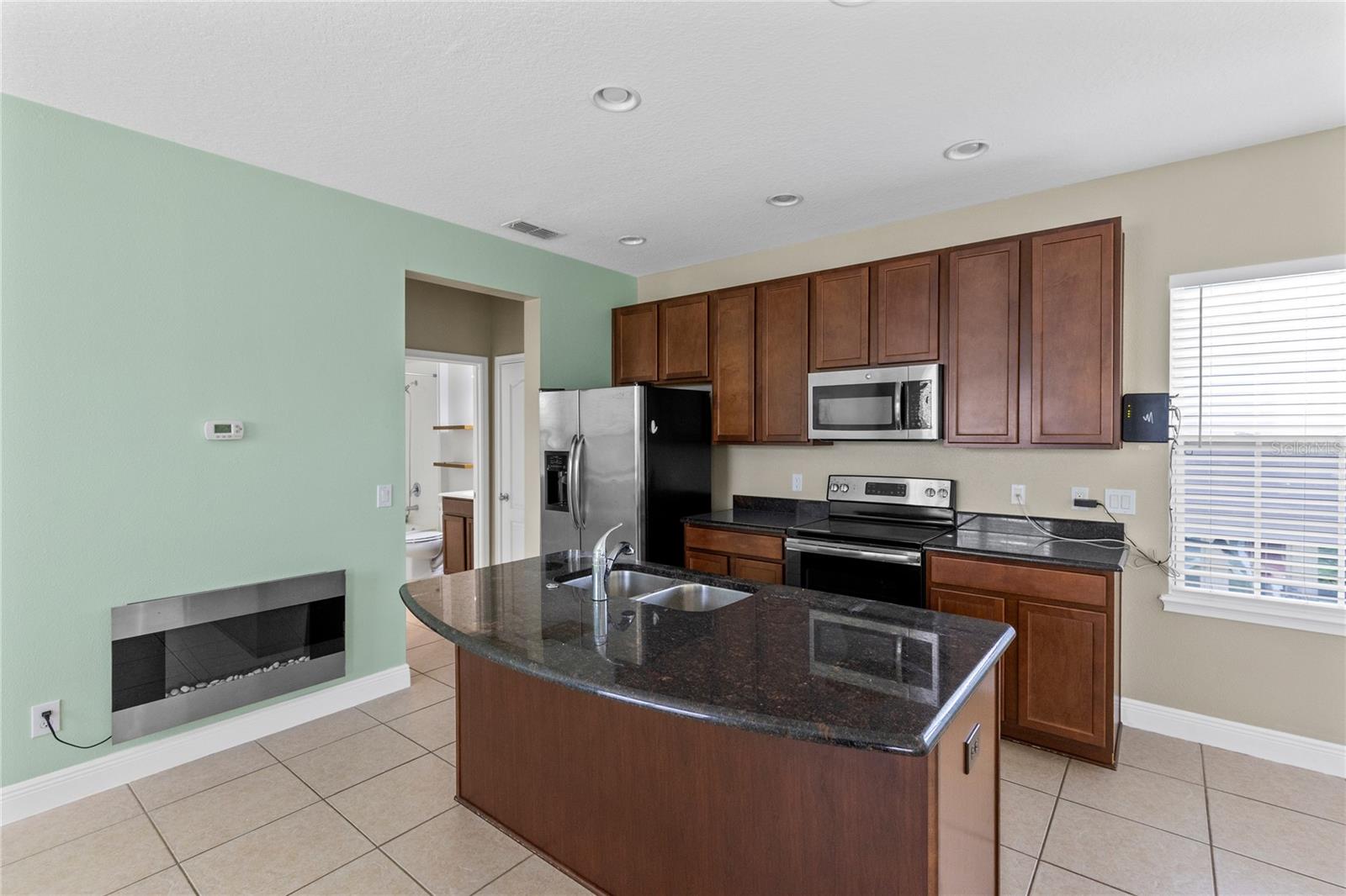 LAUREATE PARK - Residential Lease