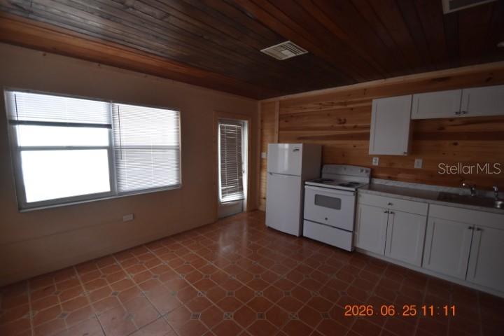 HARBOR SHORES 2ND ADD - Residential Lease