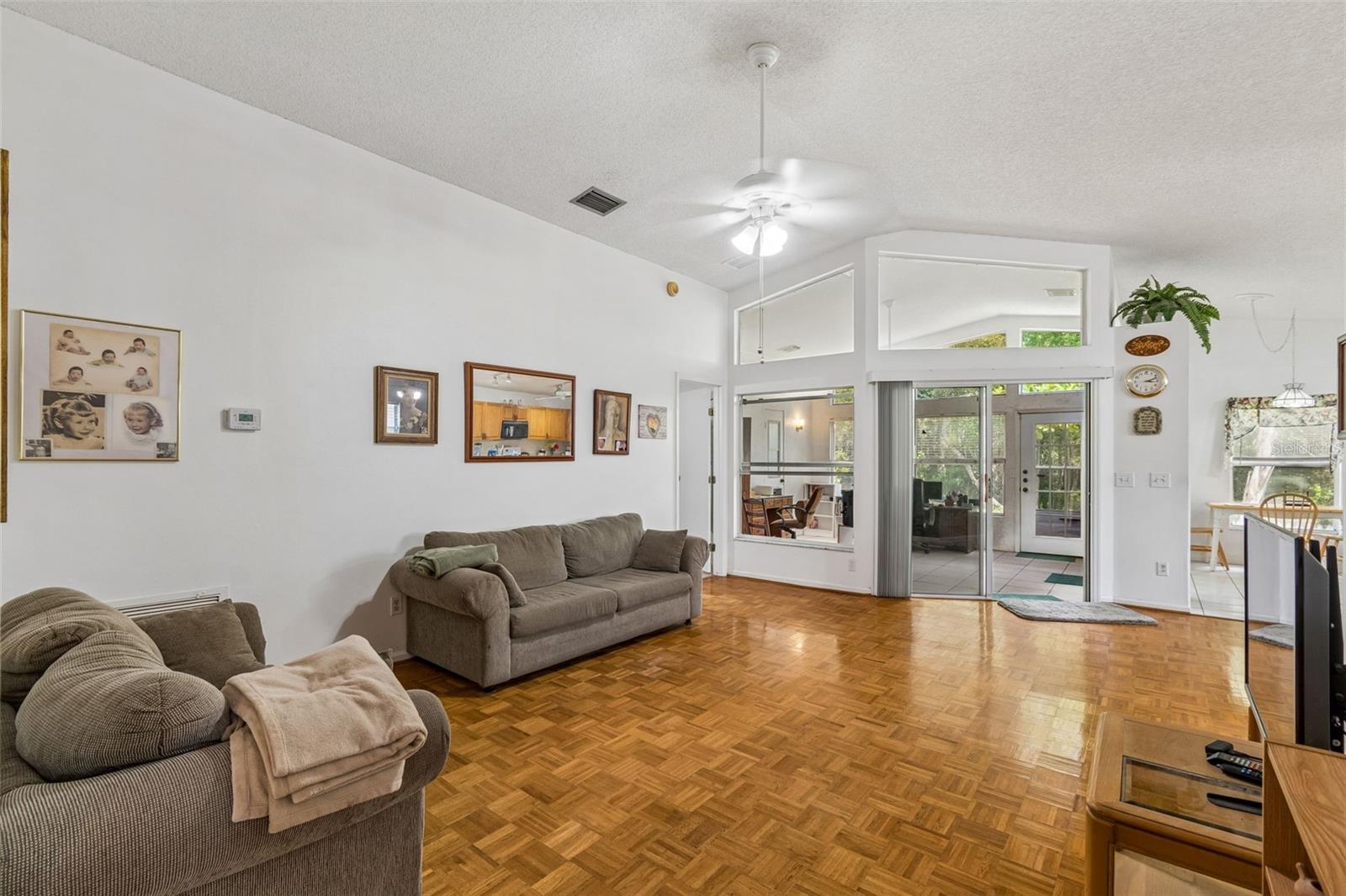 DEER PARK - Residential