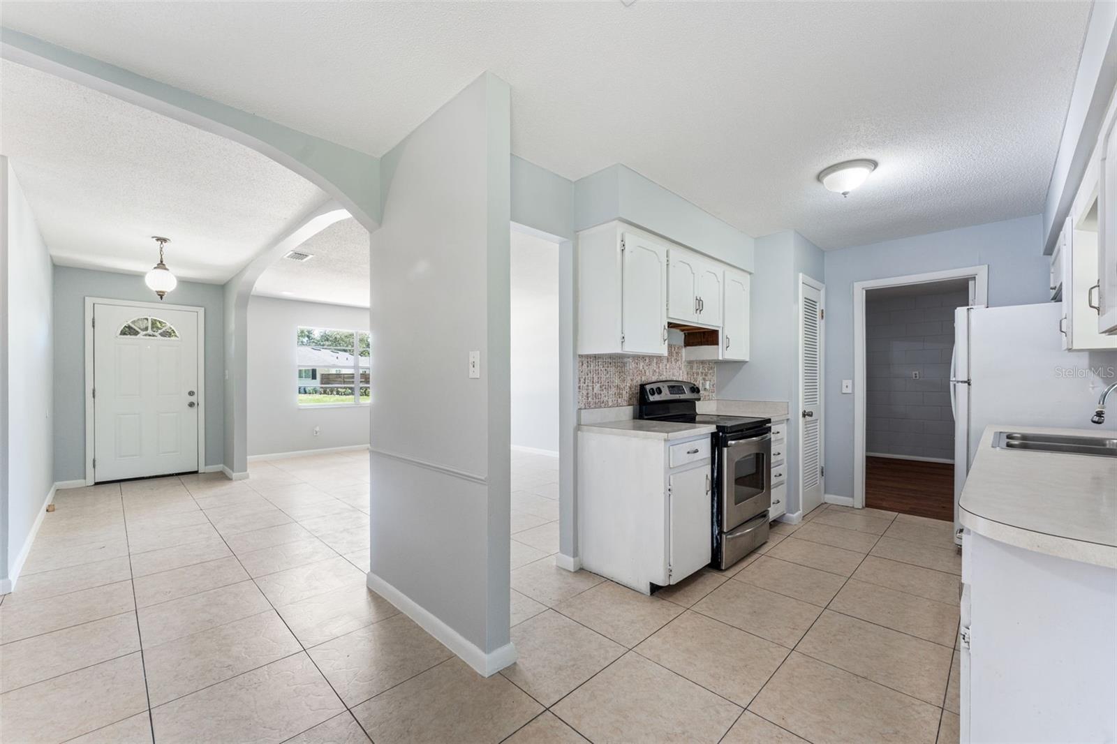 DOVER ESTATES FIRST ADD - Residential
