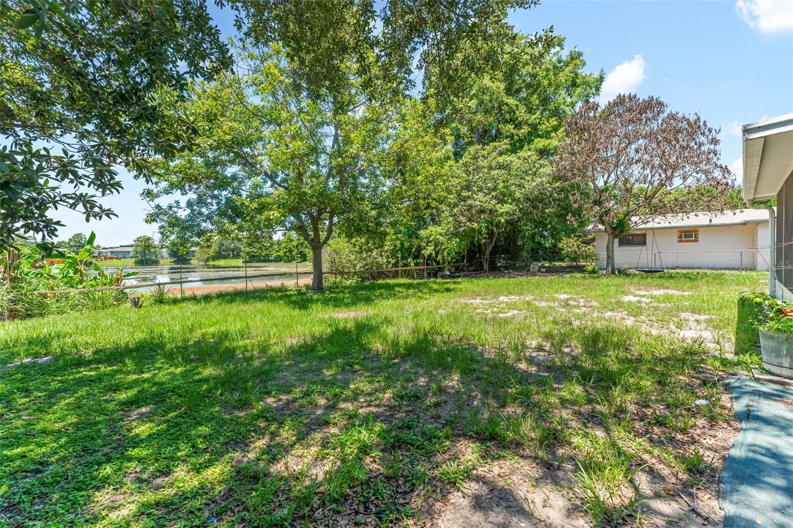 DOVER ESTATES FIRST ADD - Residential