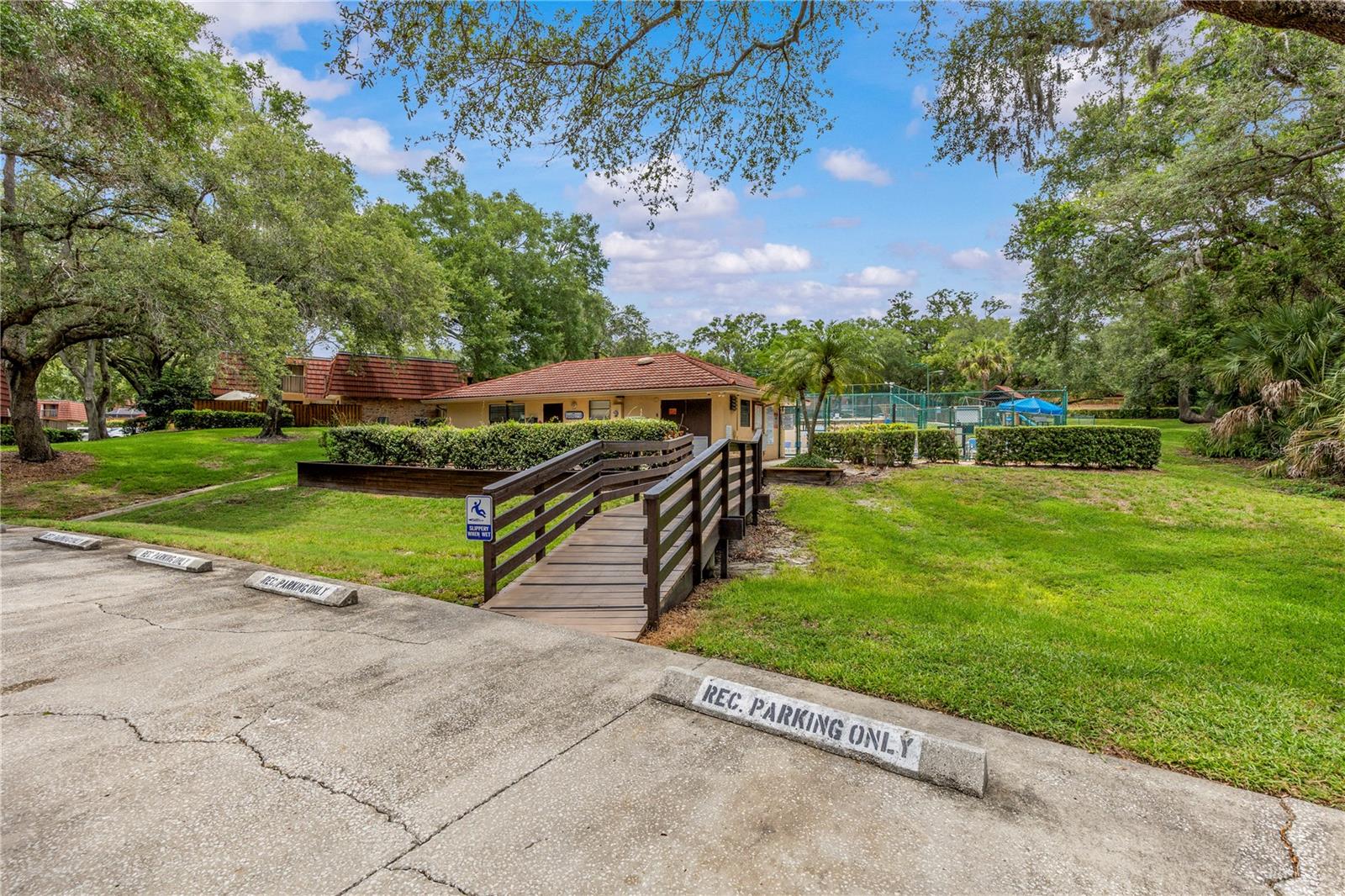 WEDGE WOOD OF PALM HARBOR - Residential