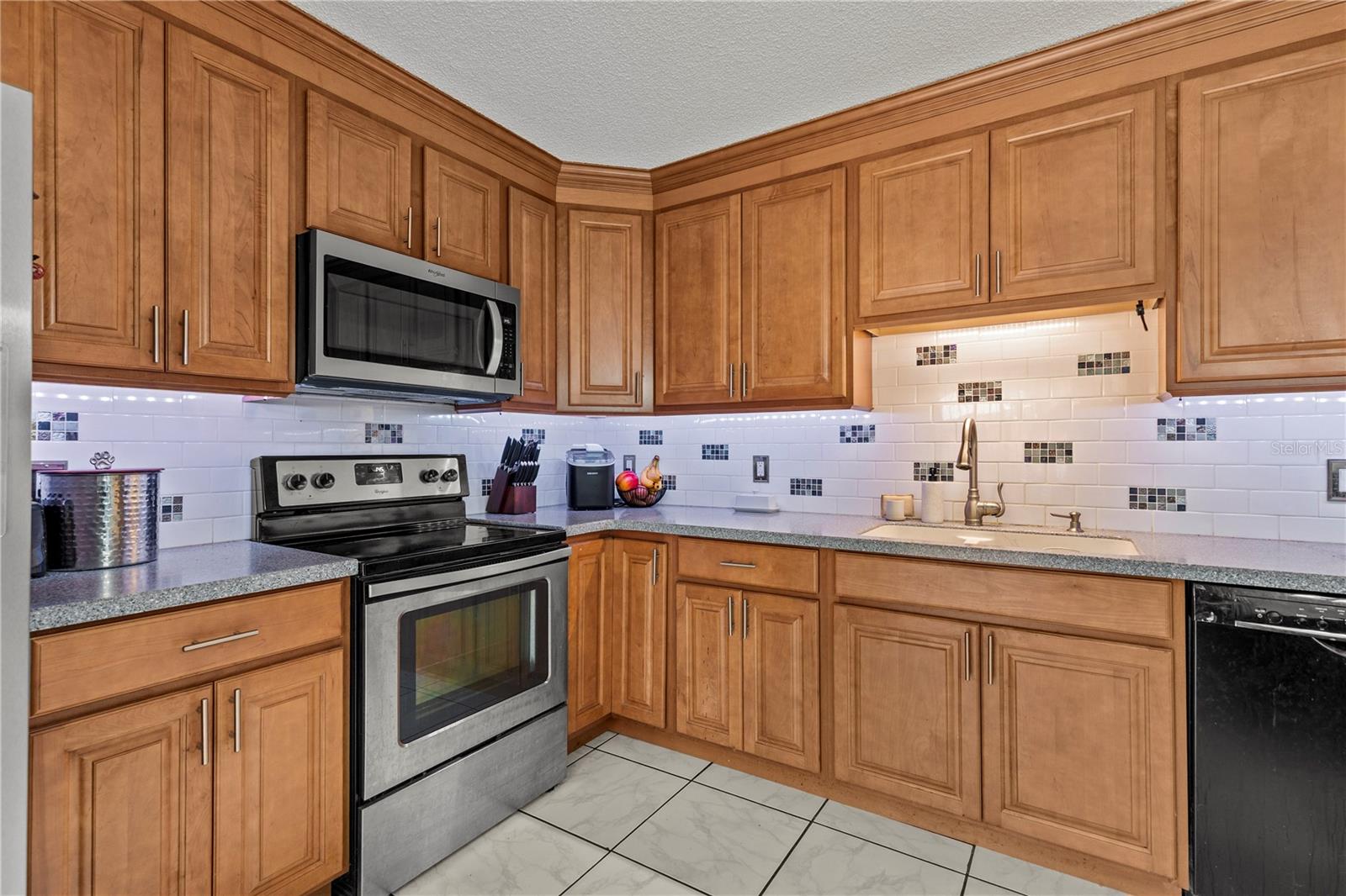 WEDGE WOOD OF PALM HARBOR - Residential