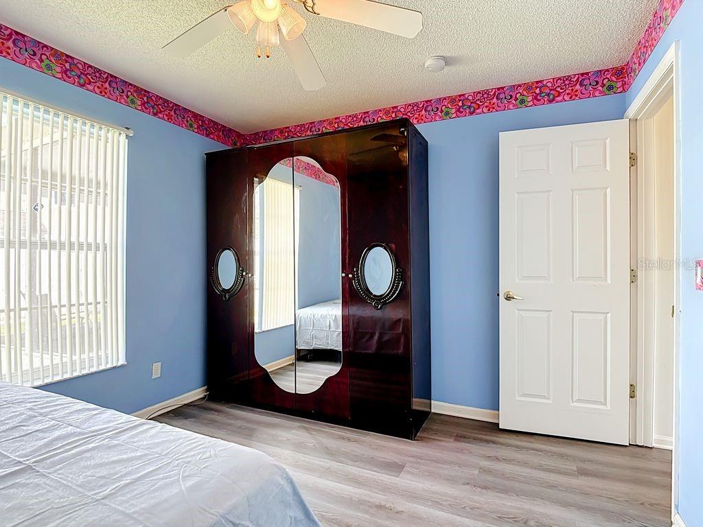 SHANNON LAKES - Residential