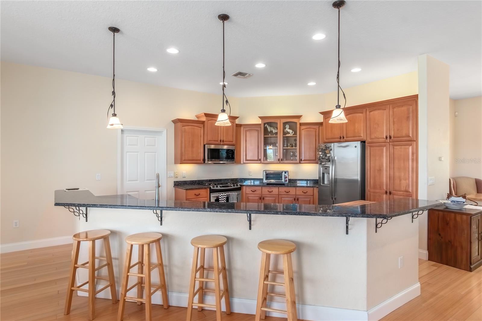 GOLDEN FARMS - Residential