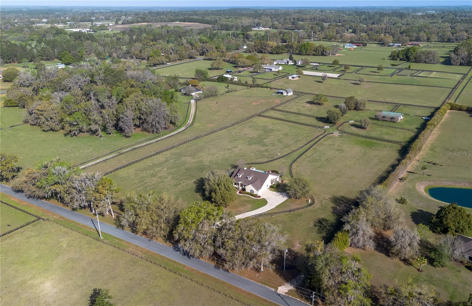 GOLDEN FARMS - Residential