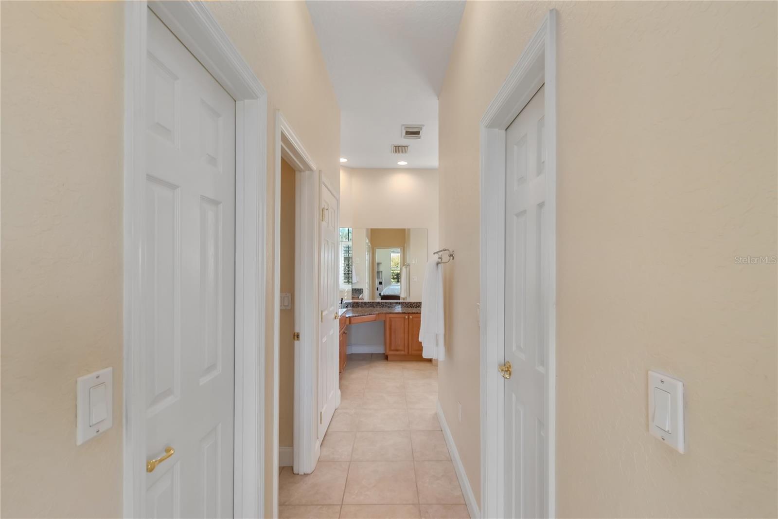 GOLDEN FARMS - Residential