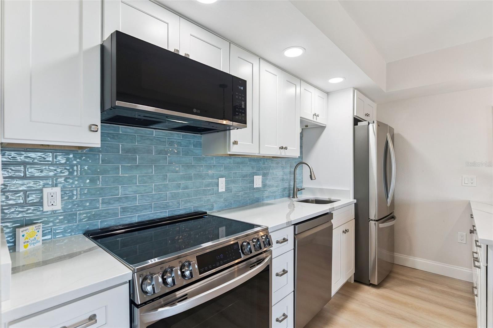 MARINERS COVE CONDO - Residential